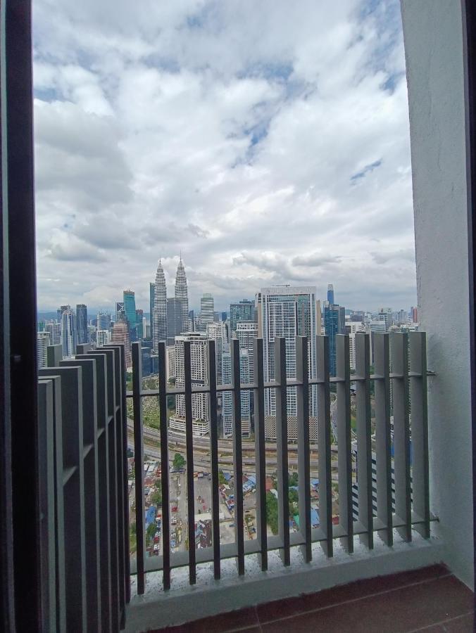 Lx 39A Balcony Klcc View 1 Bedroom Infinity Pool Kuala Lumpur Buitenkant foto