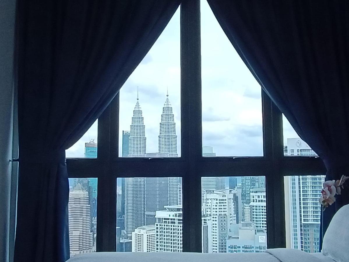 Lx 39A Balcony Klcc View 1 Bedroom Infinity Pool Kuala Lumpur Buitenkant foto